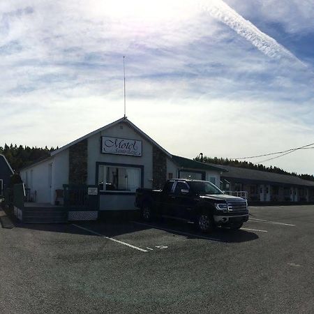 Motel サント・フラヴィ エクステリア 写真